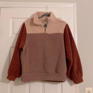 Universal Thread fleece